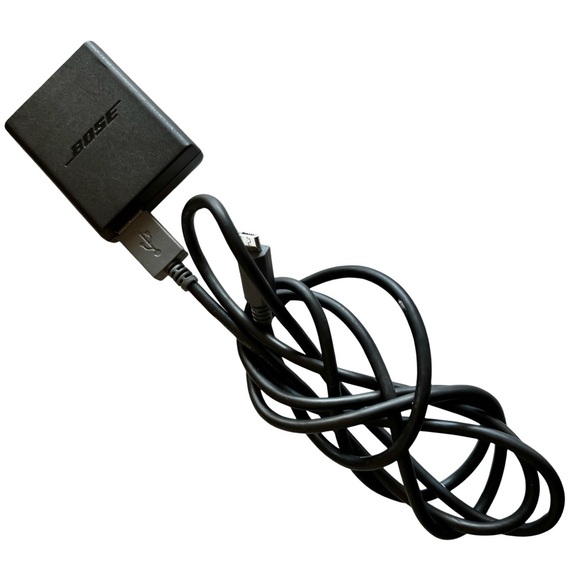 Bose SoundLink Color Bluetooth Speaker (White) - Picture 8 of 10